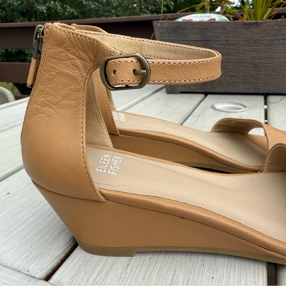 NWOT Eileen Fisher Nude Wedge Sandals